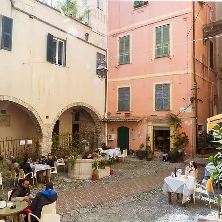 Apartamento Caratteristico Monolocale Centro Storico San Remo